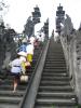 Une famille au temple Besakih