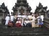 Une famille au temple Besakih